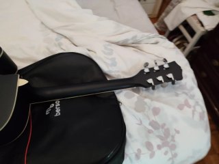 Guitarra Acústica Negra Saison