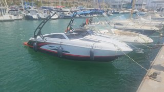 Barco Fourwinns S215