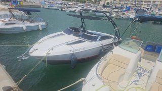 Barco Fourwinns S215