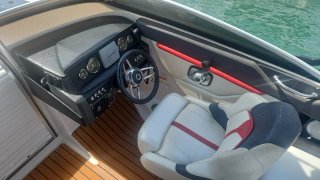 Barco Fourwinns S215