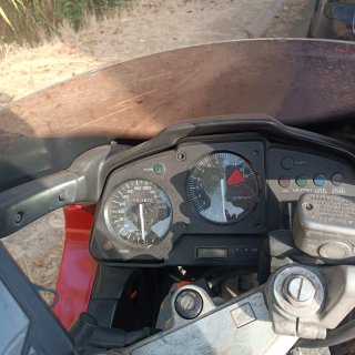 Honda VFR 750 Sportbike Roja