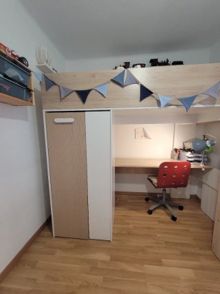 Habitación juvenil completa.