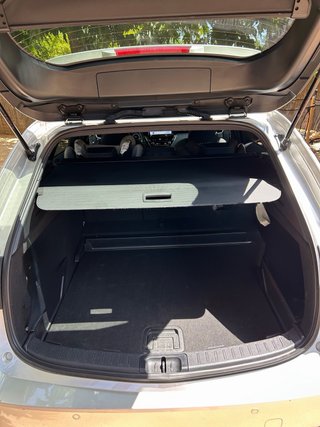 Toyota Corolla TS Style Plus - 2024 - 29mil km