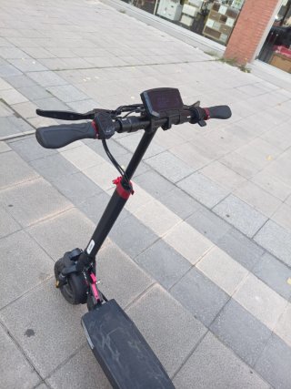 Patinete Eléctrico Negro