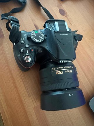 Nikon D5200 + Lentes 18-55mm y 35mm