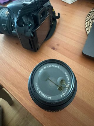Nikon D5200 + Lentes 18-55mm y 35mm