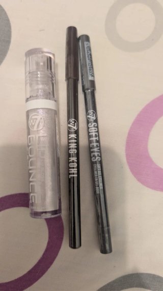 W7 Set de Maquillaje: Labial y Delineadores