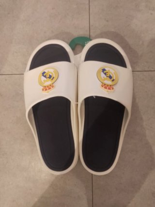 Chanclas Real Madrid Blancas y Azules