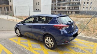 Toyota Auris Hybrid Active