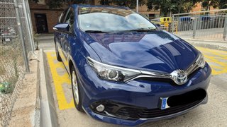 Toyota Auris Hybrid Active