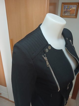 Cazadora GUESS + regalo