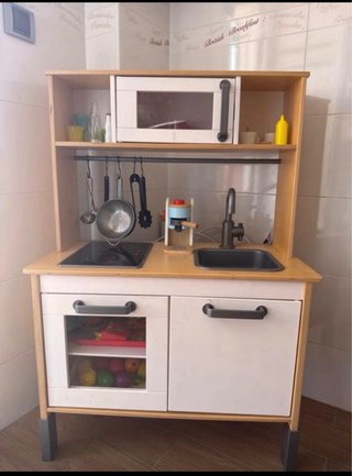 Cocinita de madera para niños
