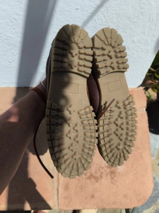 Zapatos náuticos de cuero marrón