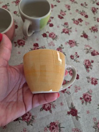 Tazzine caffè in ceramica colorata