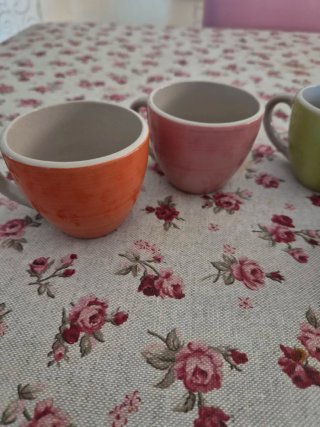 Tazzine caffè in ceramica colorata