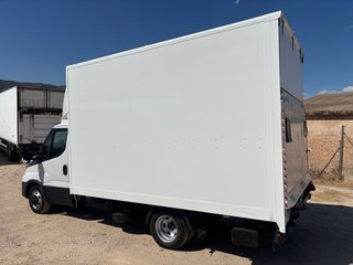 Iveco Daily 2020 paquetera trampilla elevadora E6