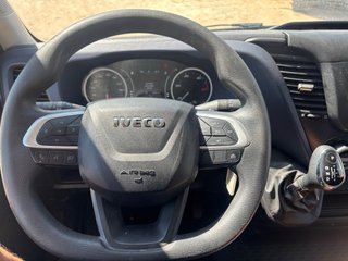 Iveco Daily 2020 paquetera trampilla elevadora E6
