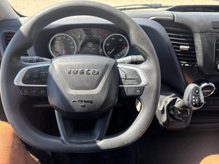 Iveco Daily 2020 paquetera trampilla elevadora E6