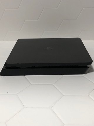 PS4 Slim 500GB + Extras