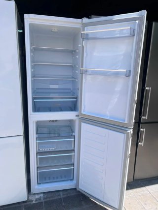 Nevera Grundig blanca