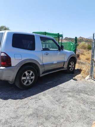 Mitsubishi Montero 2006