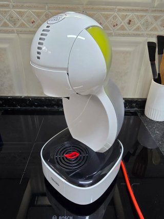 Cafetera DELONGHI COLORS Dolce Gusto