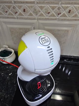 Cafetera DELONGHI COLORS Dolce Gusto