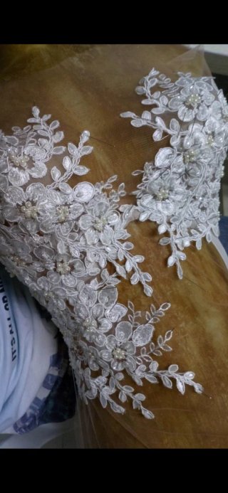 Confección y reparación de vestidos de novia