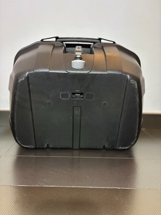 Baúl Givi Top Case 2 Cascos