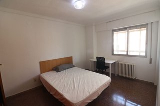 Piso en alquiler en Ciudad Jardín - Parque Roma en Zaragoza
