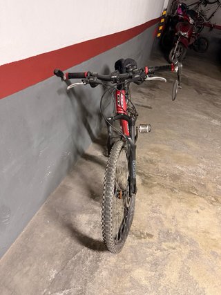 Bicicleta GT Avalanche Roja