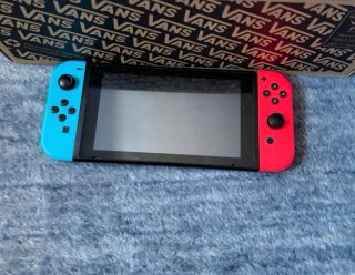 Nintendo Switch V2