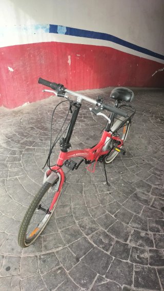 Bicicleta plegable roja