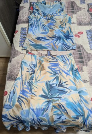 Conjunto Top y Falda Estampado Floral T.46/44