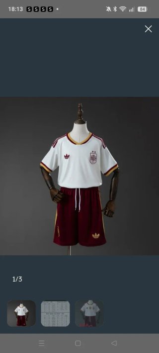 Conjunto España niño blanco y granate