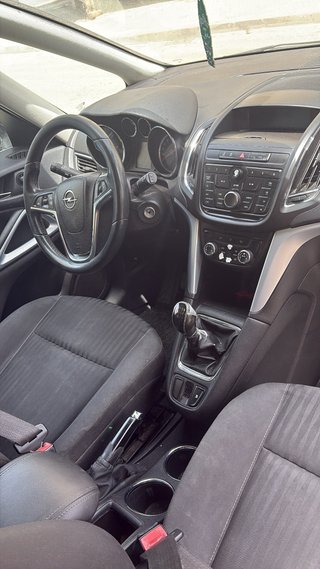 Opel Zafira 2012