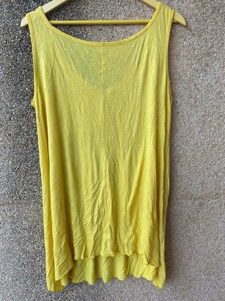 Camiseta tirantes amarilla talla 4XL