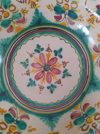 Frutero de cerámica pintado a mano