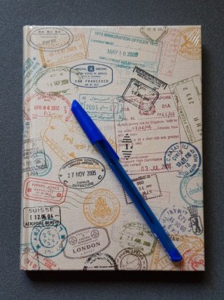 Cuaderno diario de Viaje Estampado Pasaportes