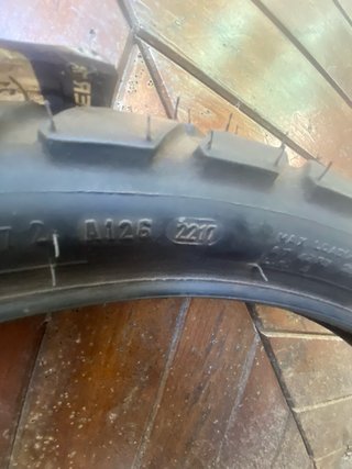 Neumático Metzeler 90/90-21 54H Tourance