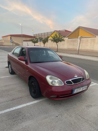 Chevrolet Nubira compact