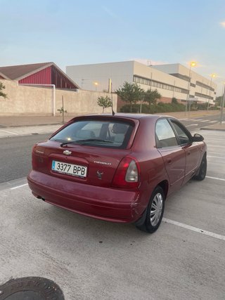 Chevrolet Nubira compact