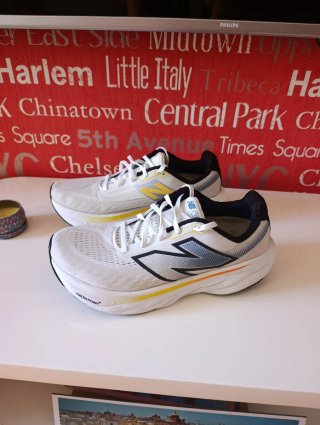 New Balance Fresh Foam 1080 v14 Talla 42 Wide