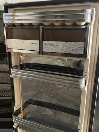Nevera Vintage Melbrusan para Reparar