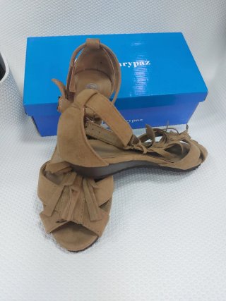 Zapatos cuña camel antelina Marypaz T.37