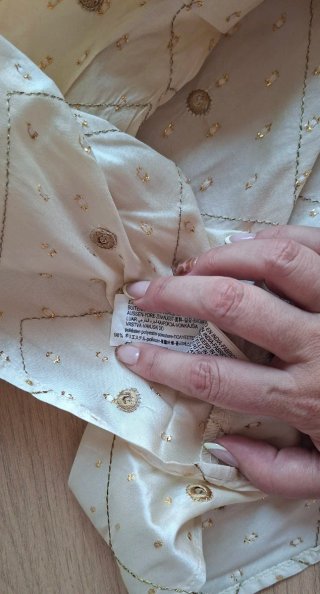 Top atado al cuello zara