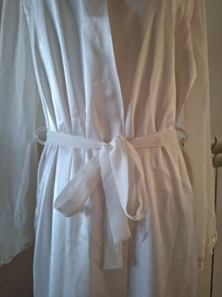 Bata Lise Charmel T.40 Blanca Seda