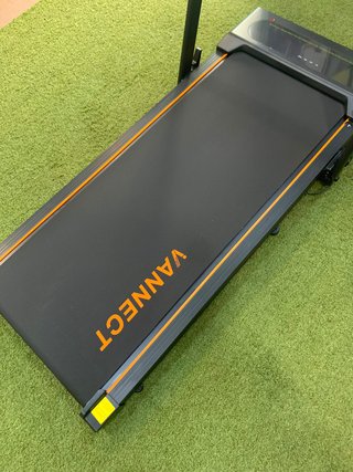 Cinta de correr Vannect 6 en 1 exposición