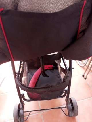 Silla de paseo Hauck roja
