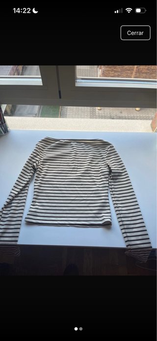 Camiseta rayas marron y blanca